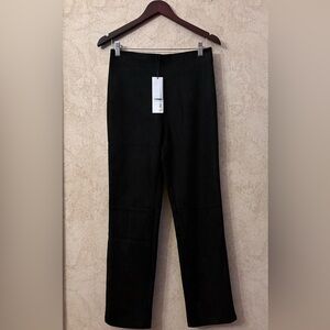 Gemma + Jane Faux Suede Slimming Pant(Waist 28”-30”
Rise 12”Inseam 28”)